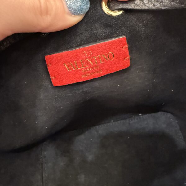Valentino Garavani Rockstud Grainy Calfskin Bucket Bag Black
