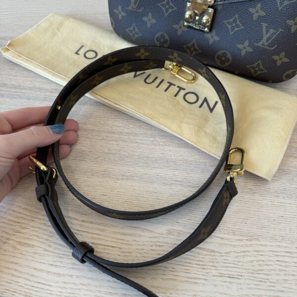 Louis Vuitton Monogram Pochette Metis