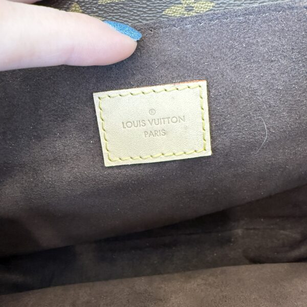 Louis Vuitton Monogram Pochette Metis
