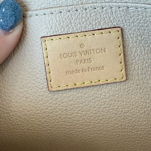 Louis Vuitton Monogram Cosmetic GM