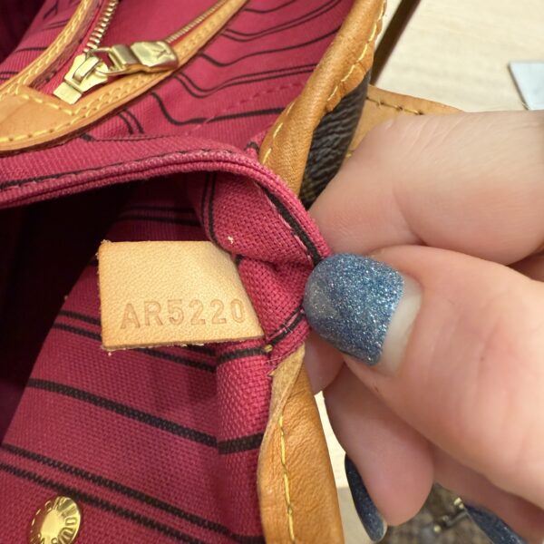 Louis Vuitton Monogram Neverfull MM Pink