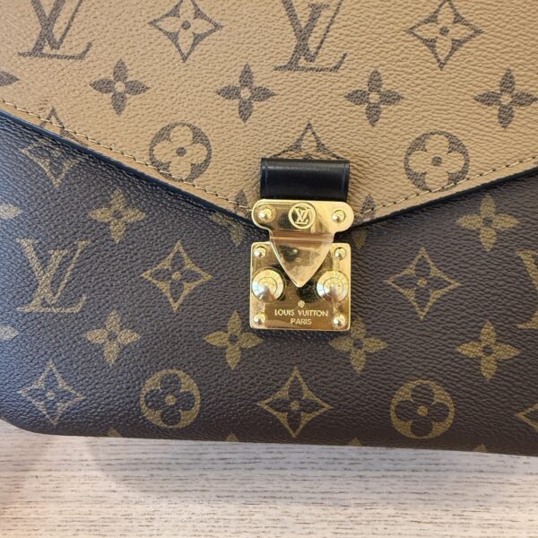 Louis Vuitton Monogram Reverse Pochette Metis