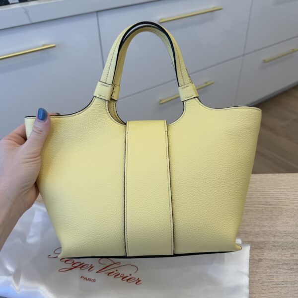 Roger Vivier Viv' Choc Mini Shopping Bag in leather