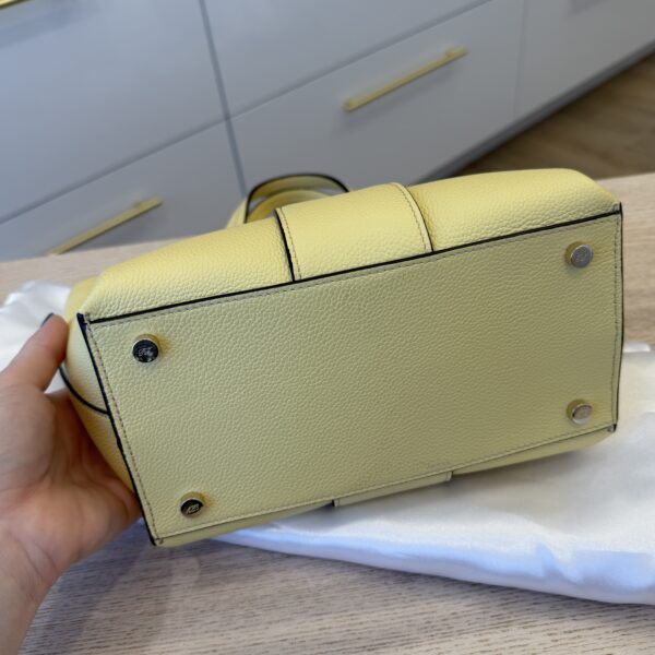 Roger Vivier Viv' Choc Mini Shopping Bag in leather
