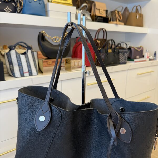 Louis Vuitton Hina Handbag Mahina Leather MM Black