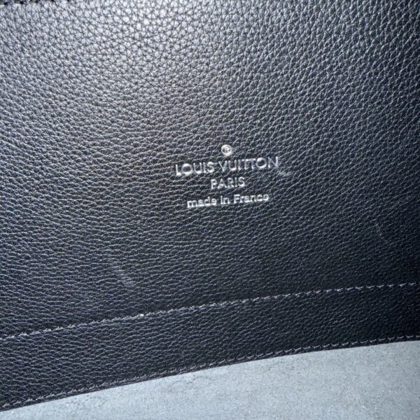 Louis Vuitton Hina Handbag Mahina Leather MM Black
