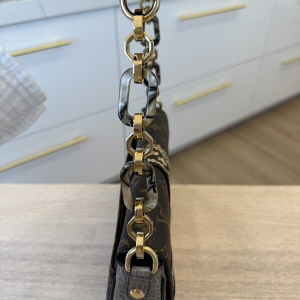 Louis Vuitton Monogram Snakeskin Alligator Monogramissime Pochette Gris