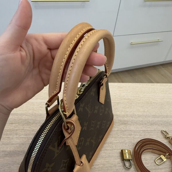 Louis Vuitton Monogram Alma BB