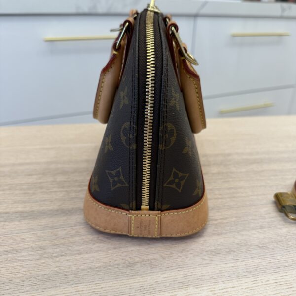 Louis Vuitton Monogram Alma BB