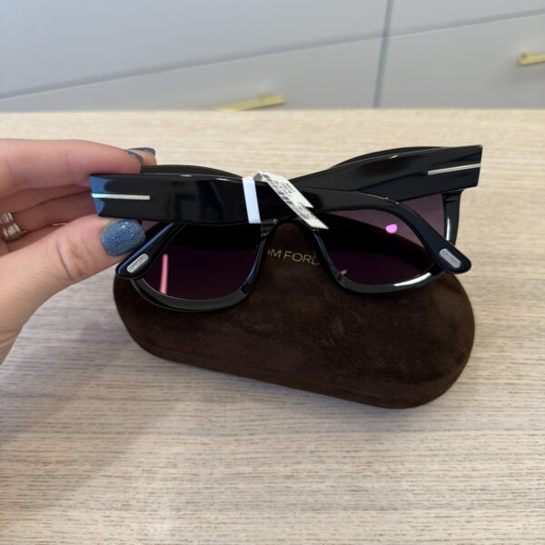 Tom Ford Beatrix 02