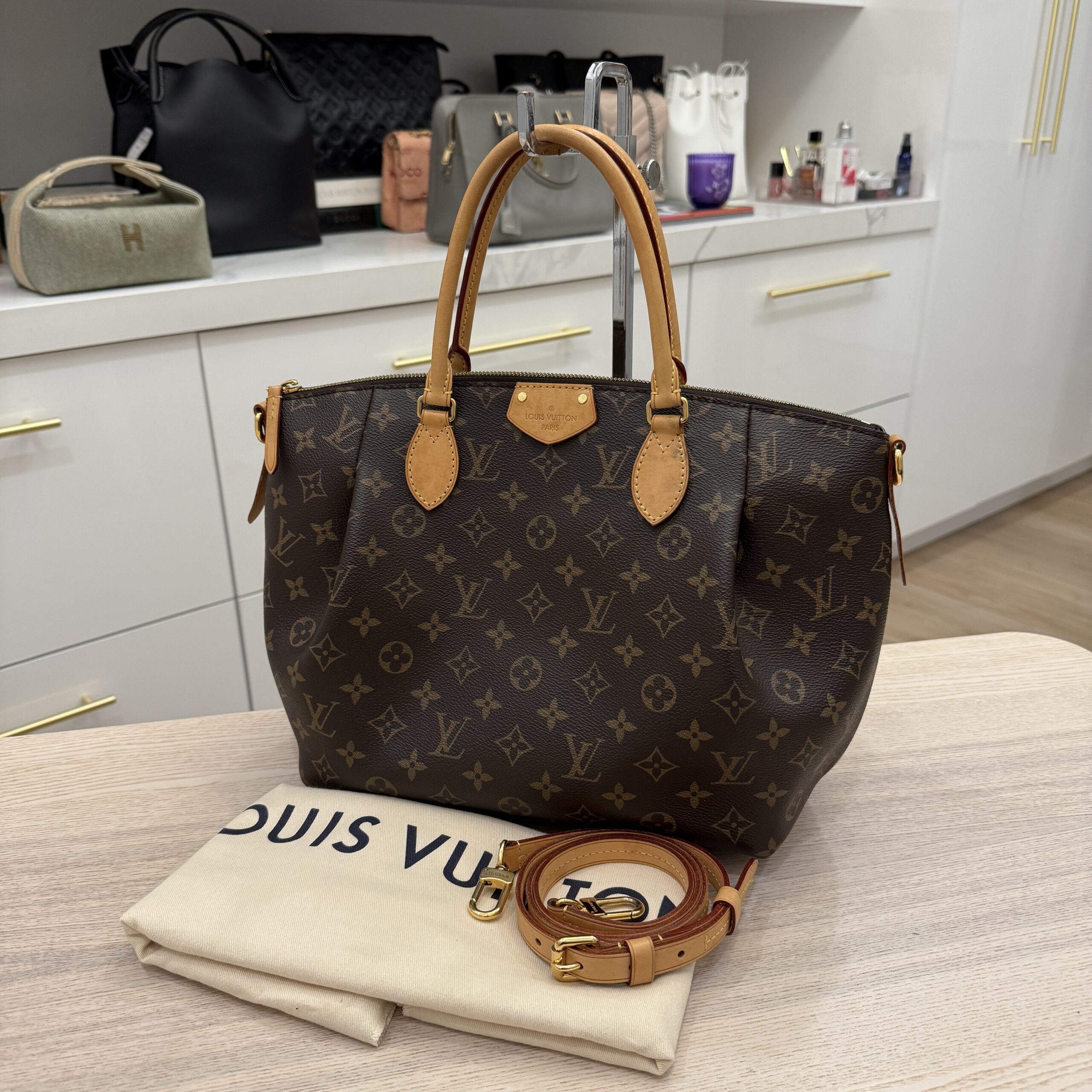 Louis Vuitton Monogram Turenne MM