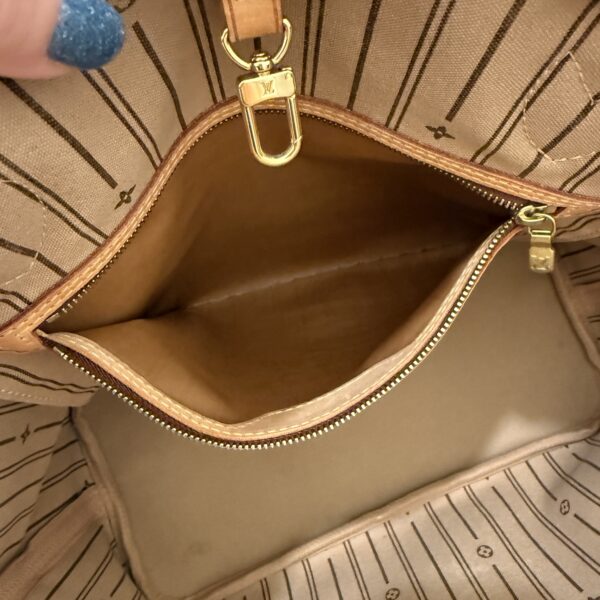 Louis Vuitton Monogram Neverfull MM Beige