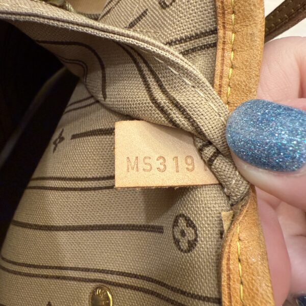 Louis Vuitton Monogram Neverfull MM Beige