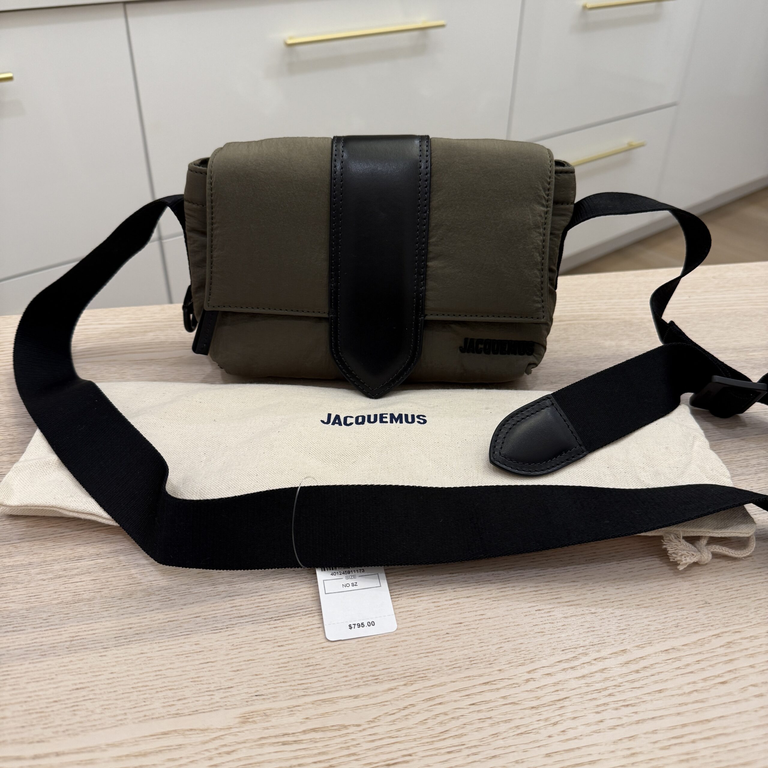 Jacquemus The small Bambino Messenger Bag