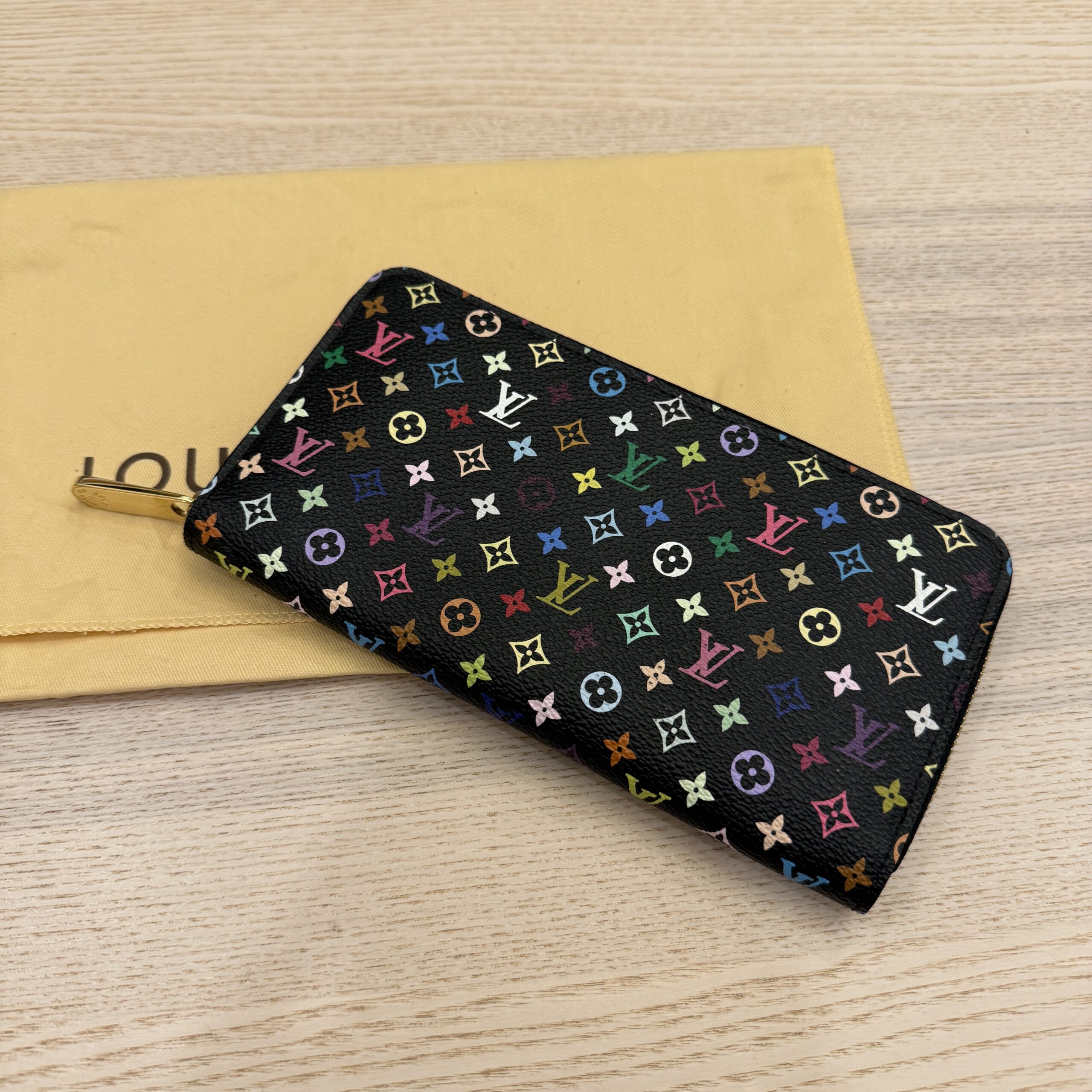 Louis Vuitton Monogram Multicolor Zippy Wallet Noir with Pink Interior