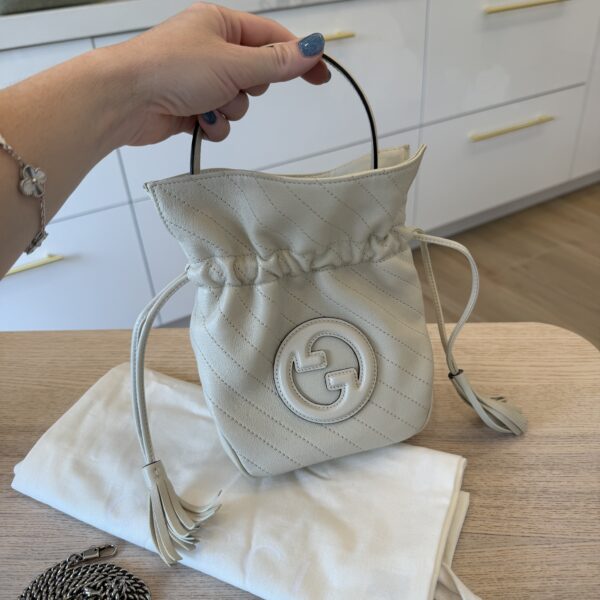 Gucci Blondie NM Bucket Bag Diagonal Quilted Leather Mini White