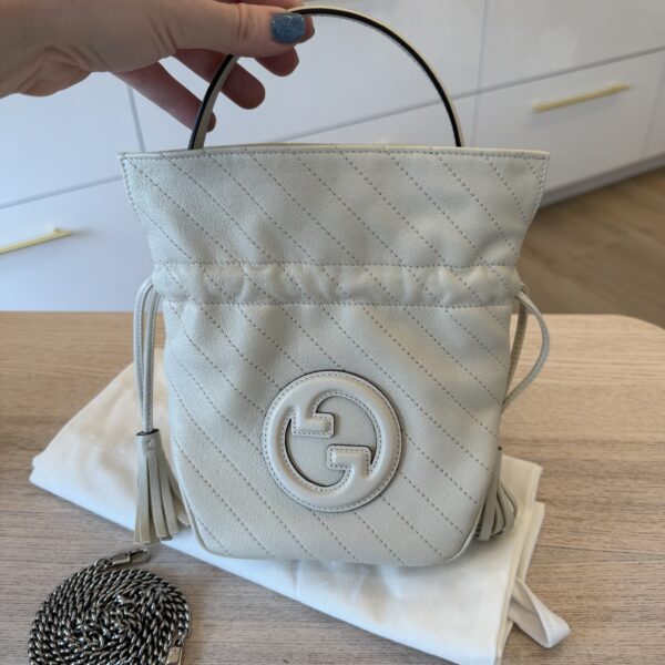 Gucci Blondie NM Bucket Bag Diagonal Quilted Leather Mini White