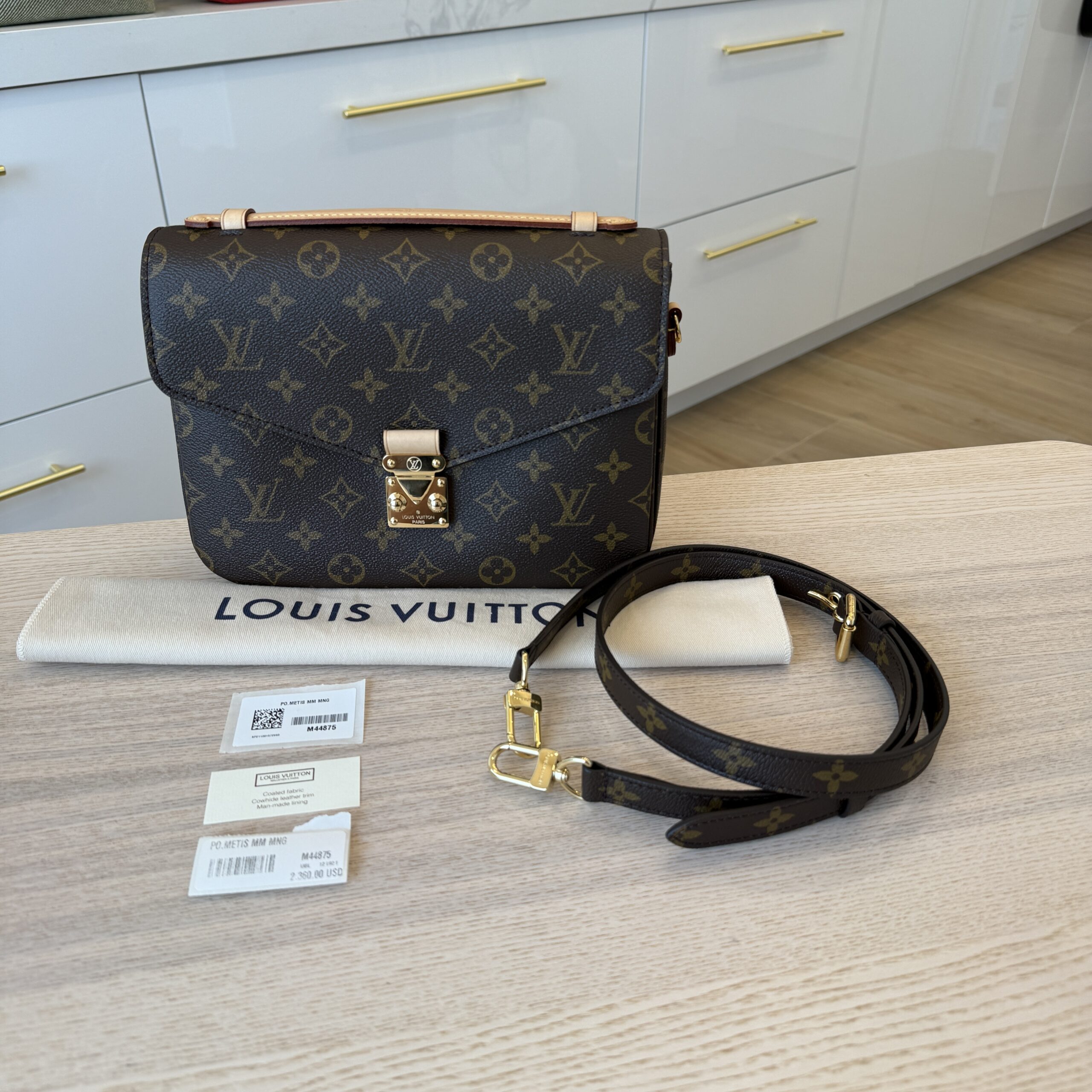 Louis Vuitton Monogram Pochette Metis