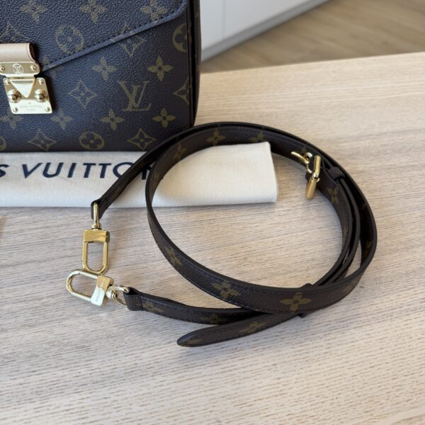 Louis Vuitton Monogram Pochette Metis
