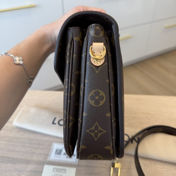 Louis Vuitton Monogram Pochette Metis