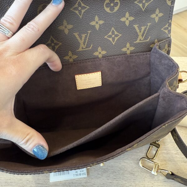 Louis Vuitton Monogram Pochette Metis
