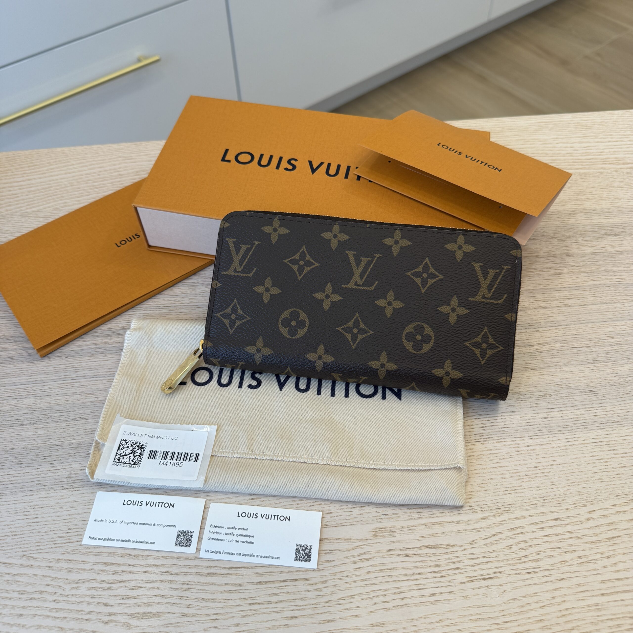 Louis Vuitton Monogram Zippy Wallet Pink Interior