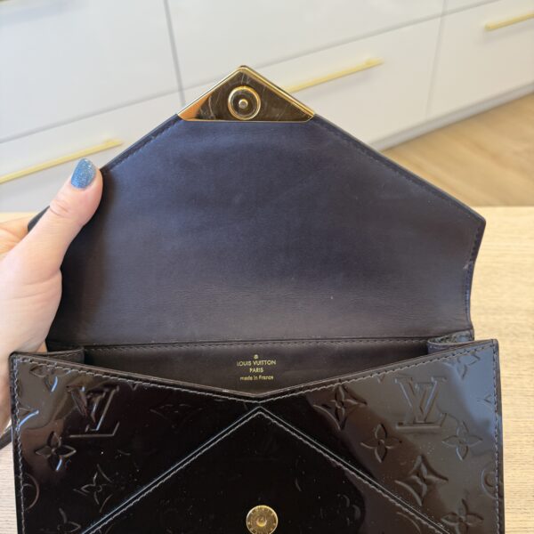 Louis Vuitton Vernis Mira MV Chain Wallet Amarante