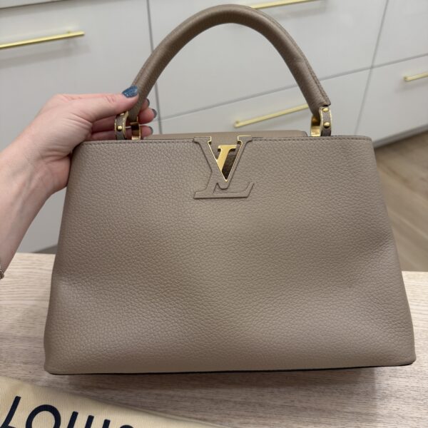 Louis Vuitton Taurillon Capucines MM