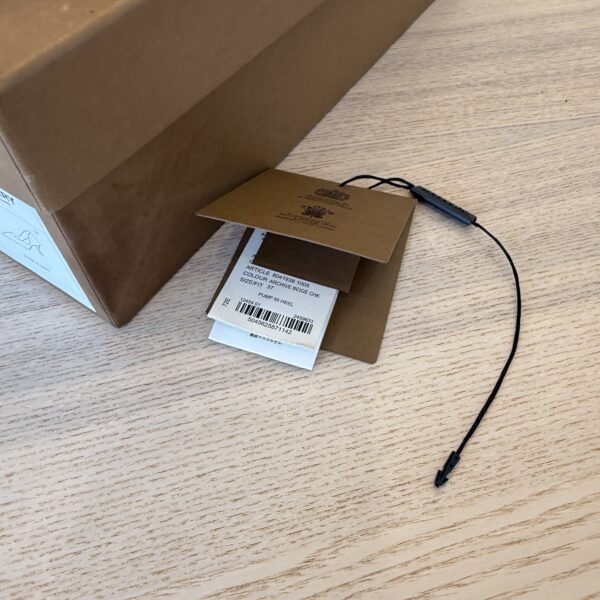 Burberry Aubri Kitten Heel Pump Size 37 (7)