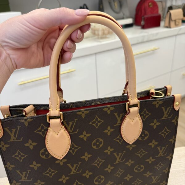 Louis Vuitton Monogram Sac Plat PM