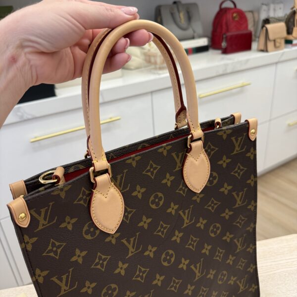 Louis Vuitton Monogram Sac Plat PM