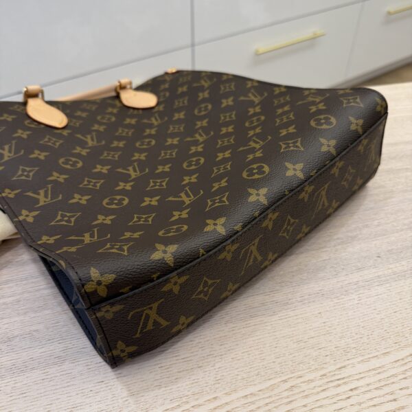 Louis Vuitton Monogram Sac Plat PM