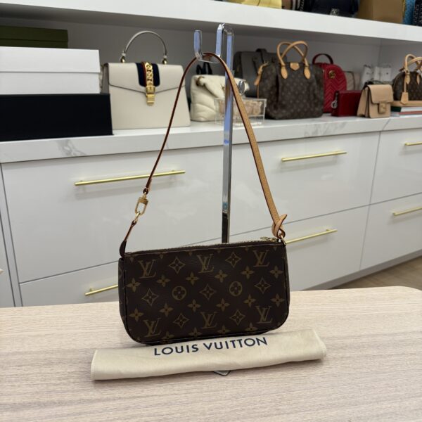 Louis Vuitton Monogram Pochette Accessoires NM