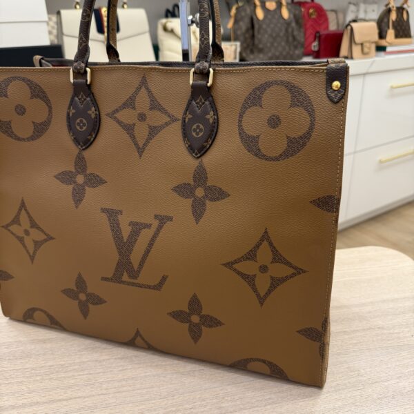 Louis Vuitton Reverse Monogram Giant Onthego GM