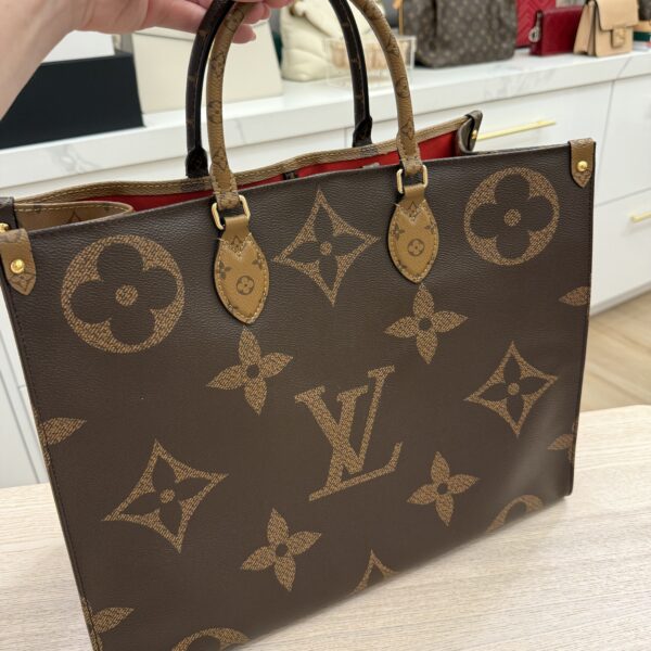 Louis Vuitton Reverse Monogram Giant Onthego GM