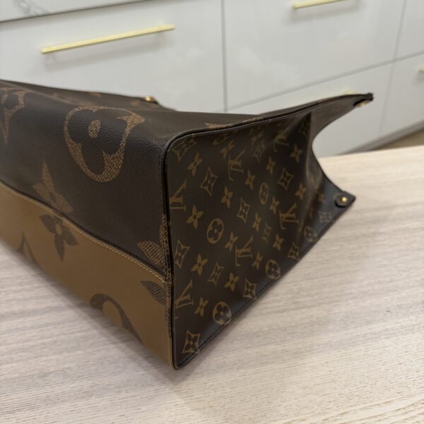 Louis Vuitton Reverse Monogram Giant Onthego GM