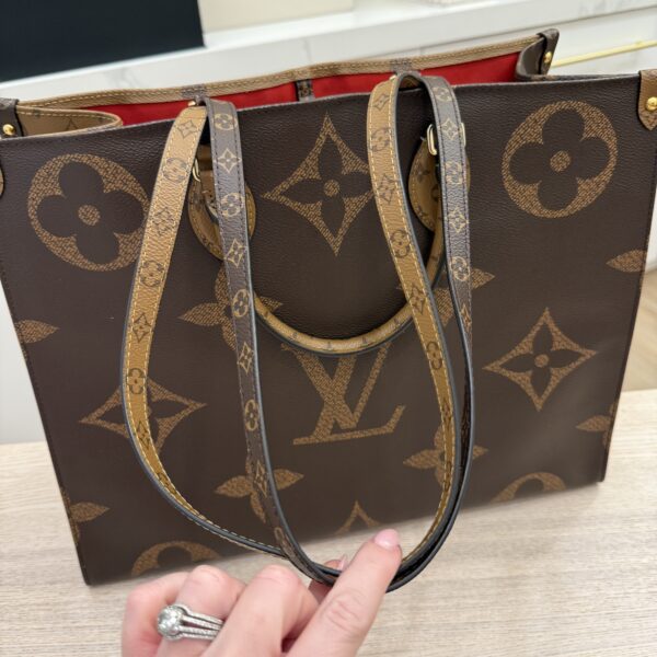 Louis Vuitton Reverse Monogram Giant Onthego GM