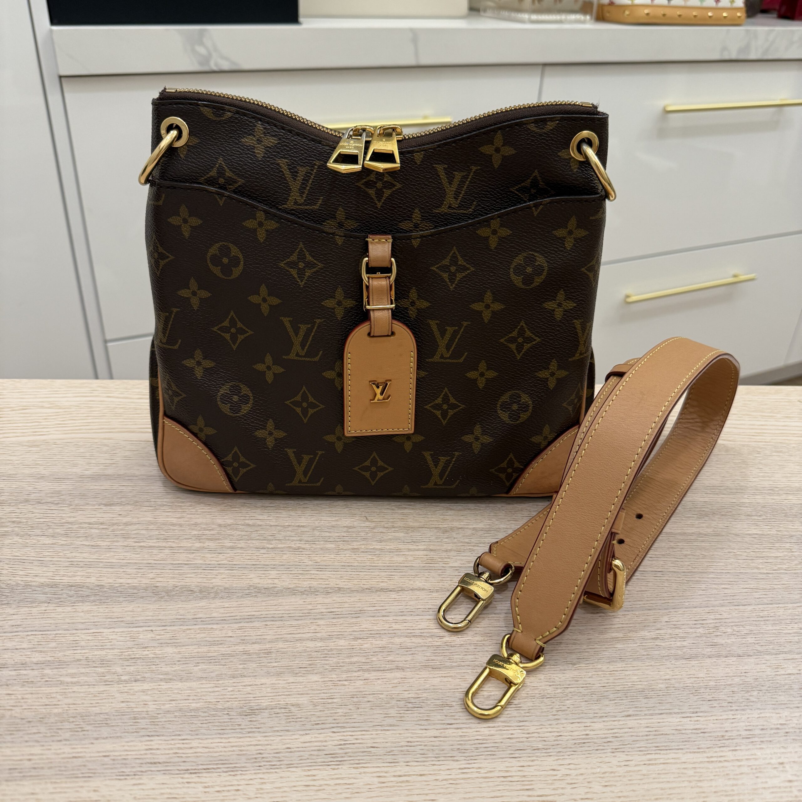 Louis Vuitton Monogram Odeon PM Vachetta