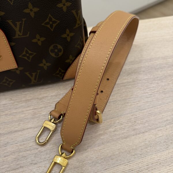 Louis Vuitton Monogram Odeon PM Vachetta