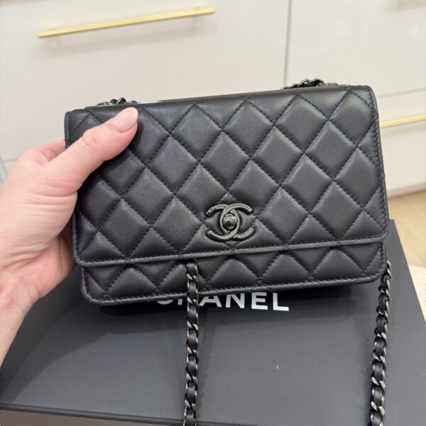 Chanel Lambskin Quilted Trendy CC Wallet On Chain WOC So Black / Black Hardware