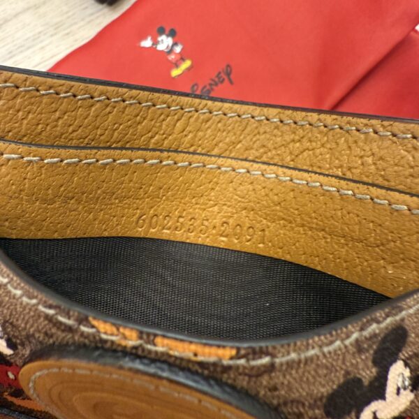 Gucci X DISNEY Mini Vintage GG Supreme Monogram Mickey Mouse Card Holder Beige Vintage Sun Oil