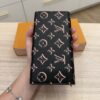 Louis Vuitton Monogram Fall For You Sarah Wallet Black