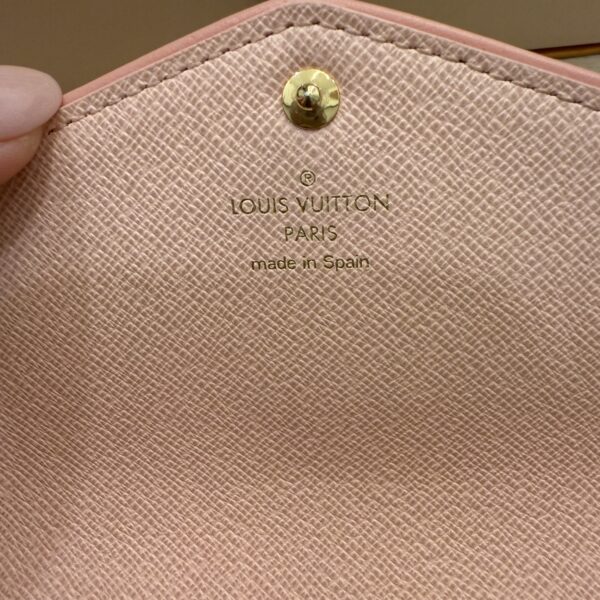 Louis Vuitton Monogram Fall For You Sarah Wallet Black