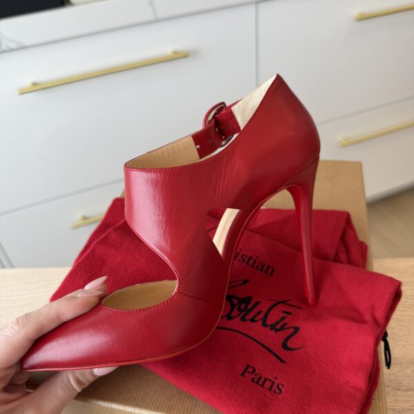 Christian Louboutin Shiny Nappa Sharpeta 100 Pumps 38 Red