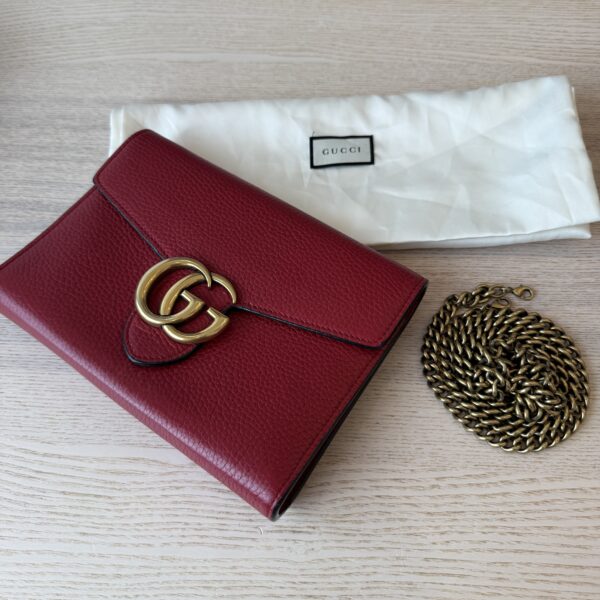 Calfskin GG Marmont Chain Wallet Vulcanic Red