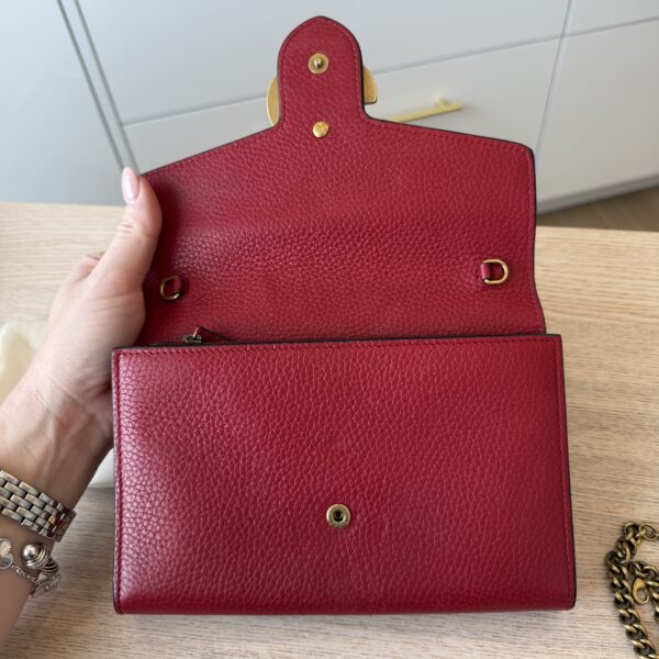 Gucci Calfskin GG Marmont Chain Wallet Vulcanic Red