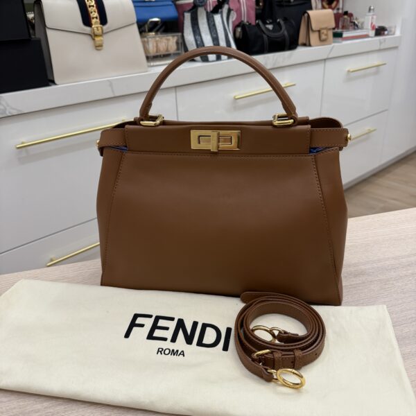 Fendi Vitello Morgan Shiny Nappa Medium Peekaboo Iconic Satchel Cuoio Bluette