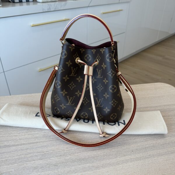 Louis Vuitton Monogram Néonoé BB