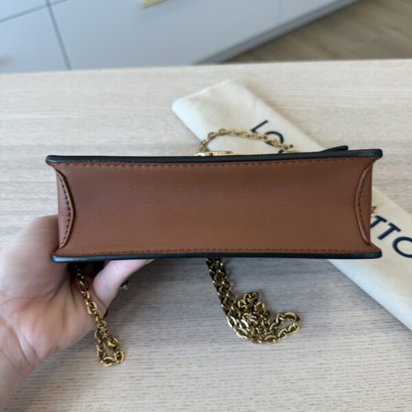 Louis Vuitton Reverse Monogram Dauphine Chain Wallet