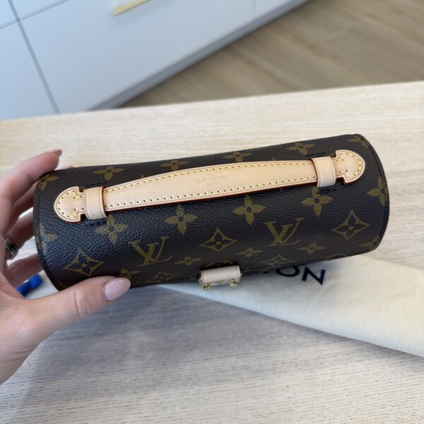 Louis Vuitton Monogram Pochette Métis East West